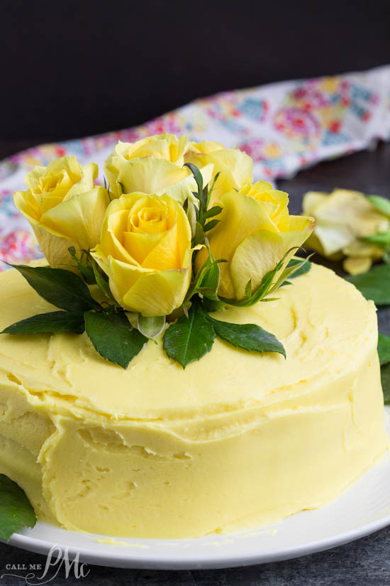 layer cake with lemon frosting