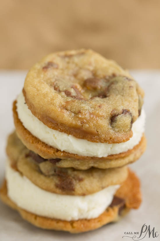 Take 5 Stuffed Cookies soft cookies filled with candy bars are sandwiched with fluffy filling in the middle! Highly irresistible and very dangerous eaten warm. 