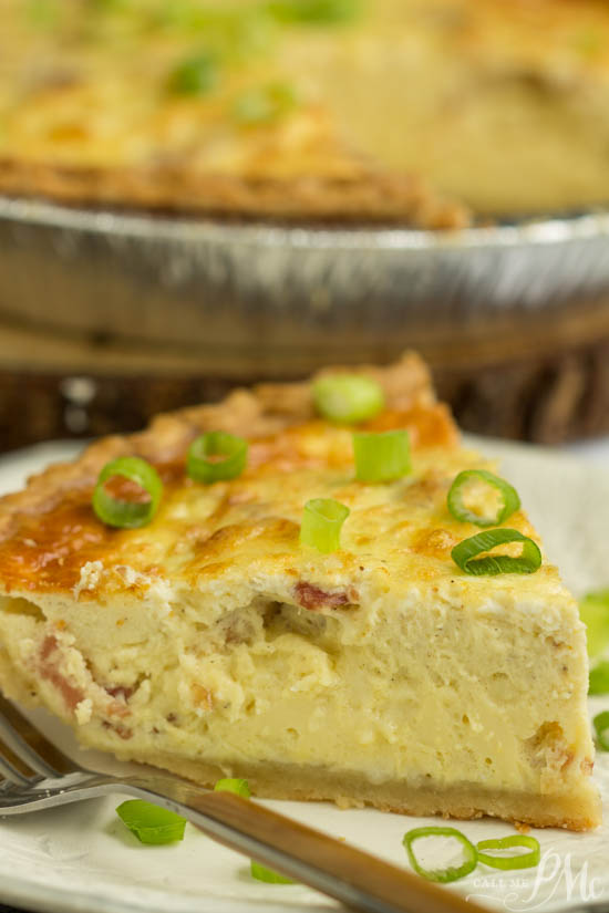This easy breakfast quiche uses a prepared pie crust for convenience that's perfect for brunch.ย Bacon Havarti Quiche Recipe is a delicious combination of eggs, Havarti cheese, bacon, fresh herbs, all cradled in a delicious thin pie crust! Bacon Havarti Quiche