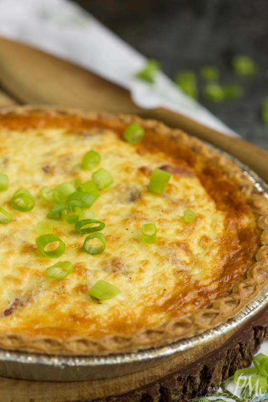 This easy breakfast quiche uses a prepared pie crust for convenience that's perfect for brunch.ย Bacon Havarti Quiche Recipe is a delicious combination of eggs, Havarti cheese, bacon, fresh herbs, all cradled in a delicious thin pie crust! Bacon Havarti Quiche