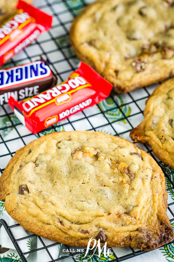 Quarter Pound Chocolate Candy Bar Cookie Recipe is irresistibly good. When you can’t decide between a cookie and a candy bar, combine the two for an extraordinary dessert! #cookies #dessert #recipe #Christmas #cookieexchange #cookietray #chocolatechips
