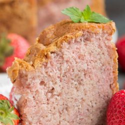 Fresh Strawberry Buttermilk Pound Cake