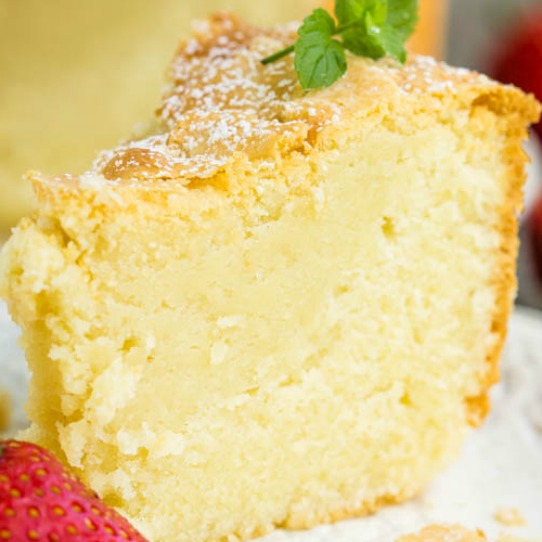 AWARD-WINNING MASCARPONE POUND CAKE