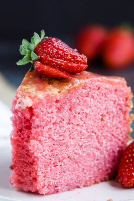 🍓Melt in your Mouth Strawberry Buttermilk Pound Cake