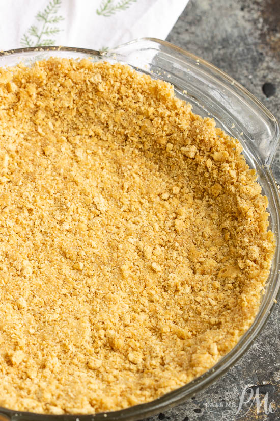 How to Make a No-Bake Graham Cracker Crust - quick and easy this classic graham cracker crust recipe has a few simple ingredients. It's great for no-bake pies or cheesecakes. Graham Cracker Crust