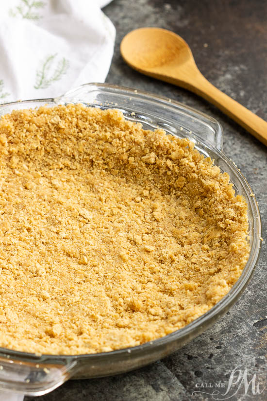 How to Make a No-Bake Graham Cracker Crust - quick and easy this classic graham cracker crust recipe has a few simple ingredients. It's great for no-bake pies or cheesecakes. Graham Cracker Crust