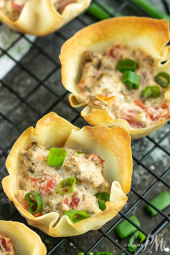 Cream Cheese Sausage Rotel Wonton Cups, crispy wonton cups are filled with a spicy sausage mixture for an easy appetizer. #sausage #appetizer