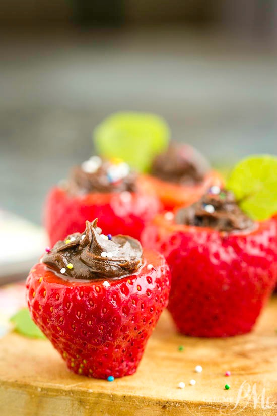 Tasty Chocolate Stuffed Strawberries is an easy-to-make, healthy, delicious dessert or snack recipe that takes just three ingredients to make. #dessert #fruit #chocolate