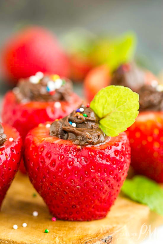 Tasty Chocolate Stuffed Strawberries 