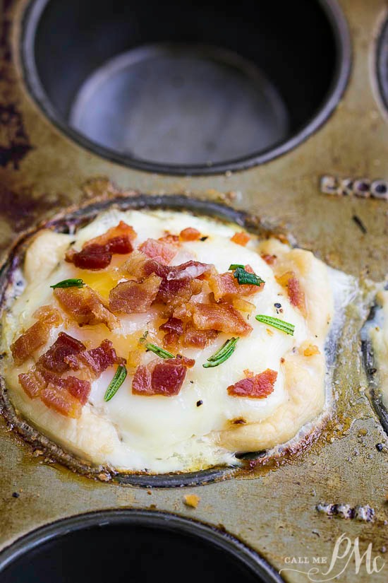 Keto Low Carb Baked Crack Chicken Cups Recipe has all the deliciousness of Crack Chicken but with an egg for extra protein and low carb, individual portions. #chicken #bacon #keto #eggs Keto Low Carb Baked Crack Chicken Cups