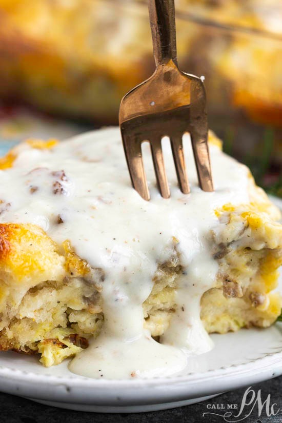 SAUSAGE GRAVY BISCUIT BUBBLE UP CASSEROLE