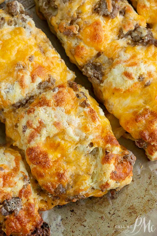 Homemade Sausage Cheddar Biscuits, this portable breakfast has the sausage and cheese baked right in. #biscuits #breakfast #sausage #cheese Homemade Sausage Cheddar Biscuits