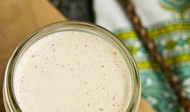 HOUSTONS RESTAURANT BUTTERMILK GARLIC SALAD DRESSING HOUSTONS RESTAURANT BUTTERMILK GARLIC SALAD DRESSING