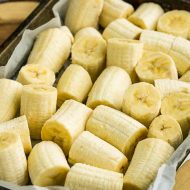 HOW TO FREEZE BANANAS FOR SMOOTHIES