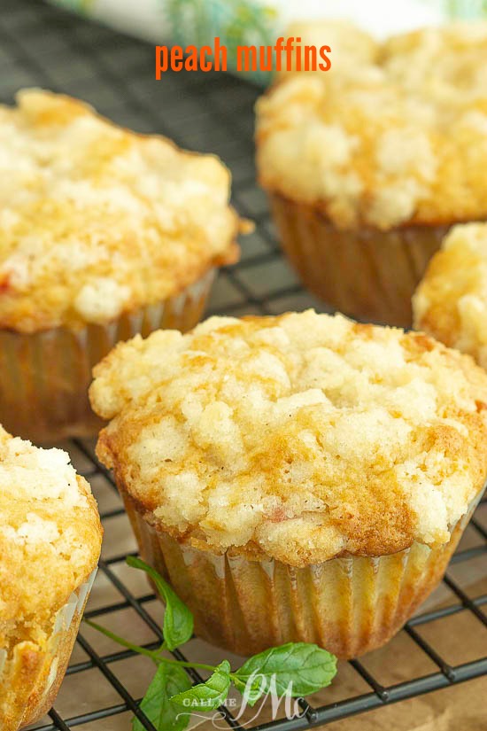 Streusel Topped Peach Cobbler Muffins recipe taste just like peach cobbler. These muffins are fluffy, tender homemade muffins full of sweet peaches and a hint of cinnamon. #muffins #breakfast #peach #streusell #baking #homemade #fromscratch Streusel Topped Peach Cobbler Muffins