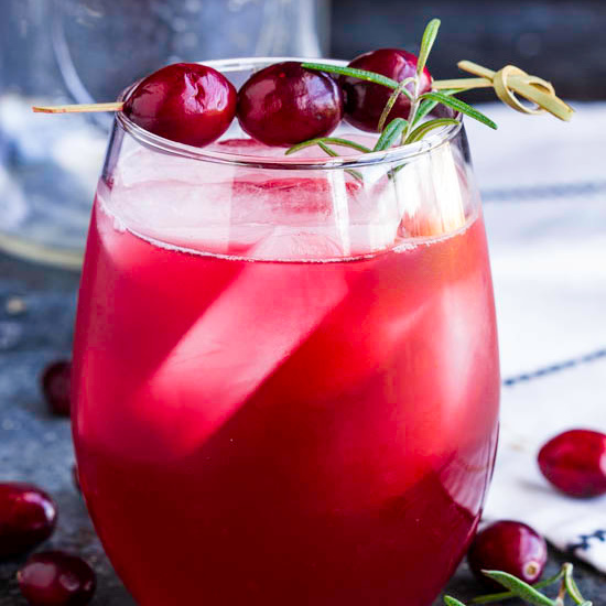 RUDOLPH’S TIPSY PUNCH (+ mocktail)