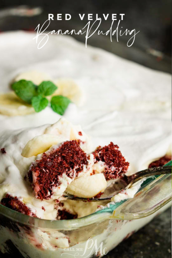 Red Velvet Banana Pudding Recipe - Yes!!! Two Southern classic dessert recipes are combined for the ultimate mash-up. #southernfood #dessert #bananapudding #recipes #redvelvet #easy Red Velvet Banana Pudding