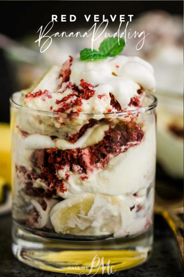Red Velvet Banana Pudding Recipe - Yes!!! Two Southern classic dessert recipes are combined for the ultimate mash-up. #southernfood #dessert #bananapudding #recipes #redvelvet #easy Red Velvet Banana Pudding