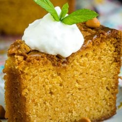Butterbeer Pound Cake Recipe is a buttery, sweet, and tender classic pound cake recipe that's flavored with butterscotch. #cake #poundcake #poundcakepaula #dessert #recipe #moist #butterbeer #HarryPotter