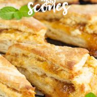 FIG SCONES