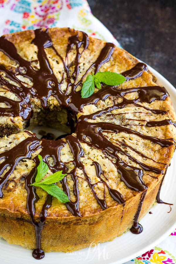 Buttery and tender, Tiramisu Pound Cake Recipe is a pound cake flavored with espresso and rum. It's a twist on two classic recipes, but even more delicious. #poundcake #cake #poundcakepaula #dessert #recipe #tiramisu #coffee #Kahlua Tiramisu Pound Cake