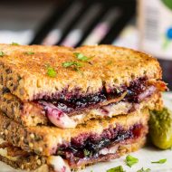 You can whip this Blackberry Bacon Grilled Cheese together in just a few minutes and it tastes like heaven! #grilledcheese #cheese #bread #sandwich #blackberry #lunch #easy #easymeal #quickmeal #family