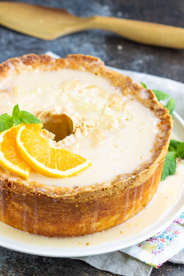 Whip up this super tasty glazed Citrus Pound Cake to make the most of the citrus season! #lemon #orange #cake #poundcake #poundcakepaula #dessert #recipe #moist #paula #homemade #bundt Citrus Pound Cake