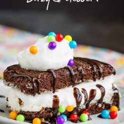 SuzyQ Dessert Stack Recipe is an ice cream treat that starts with a pre-made chocolate cake then layered with ice cream and chocolate. #dessert #chocolate #Hostess #snackcake #callmepmc