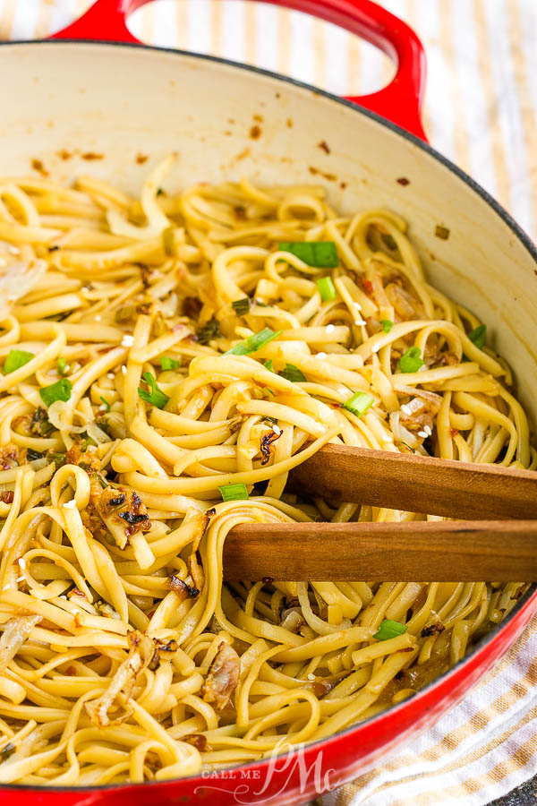 Chili Garlic Noodles in a pot Chili Garlic Noodles
