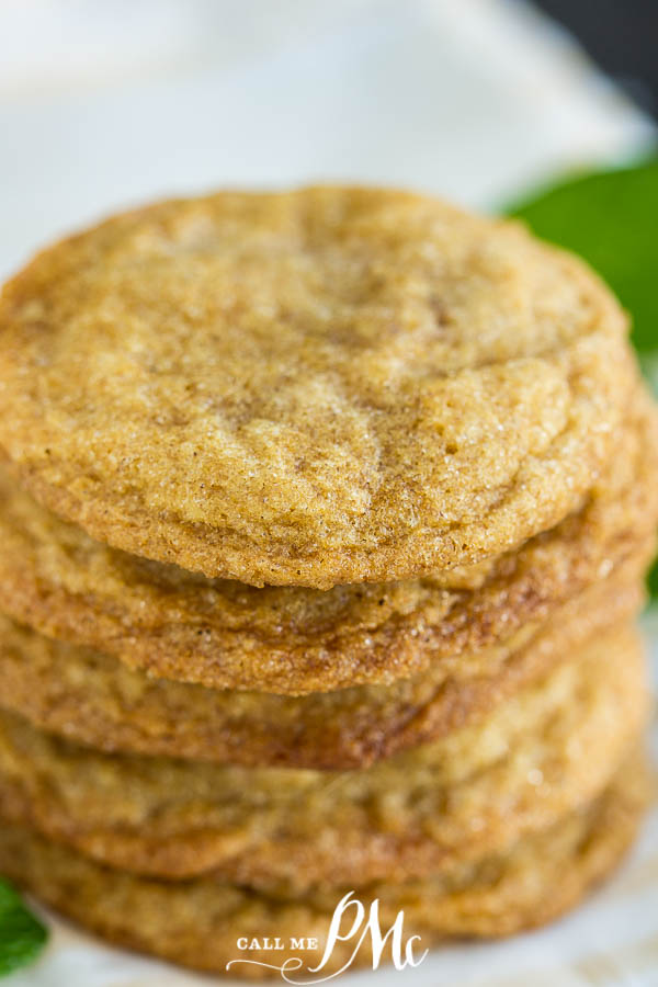 Old Fashioned Molasses Cookies are bursting with rich, warm flavor from molasses, cloves, ginger, and cinnamon. The perfect cookie for the Holiday season! #cookie #recipe #molasses #oldfashioned #ginger #cinnamon #Christmas #christmascookies #cookietray #cookieexchange Old Fashioned Molasses Cookies