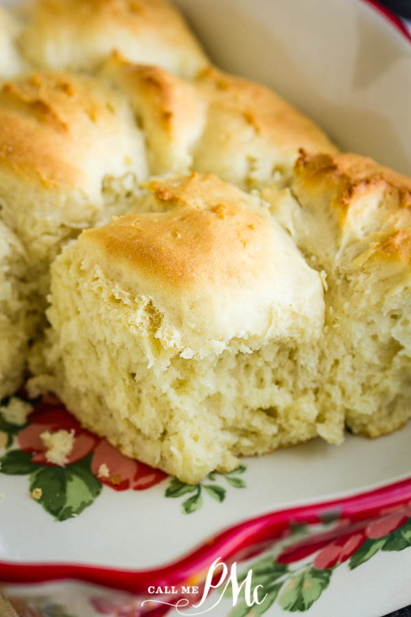 Foolproof Quick Dinner Rolls are soft, fluffy, buttery, and quick! They're perfect on your dinner table for holidays, potlucks, or weeknights. #bread #dough #quickbread #yeast #quickrolls #easy #30minuterecipe #roll #bun #side #easyrecipe