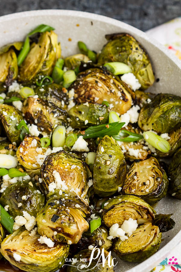 Hot Honey Brussels Sprouts Recipe is perfectly crispy on the outside, tender and soft on the inside, and coated in a lusciously sweet and spicy glaze. #honey #Brusselssprouts #vegetables #roasted #spicy #hot #recipe #callmepmc