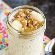 PEANUT BUTTER BANANA OVERNIGHT OATS