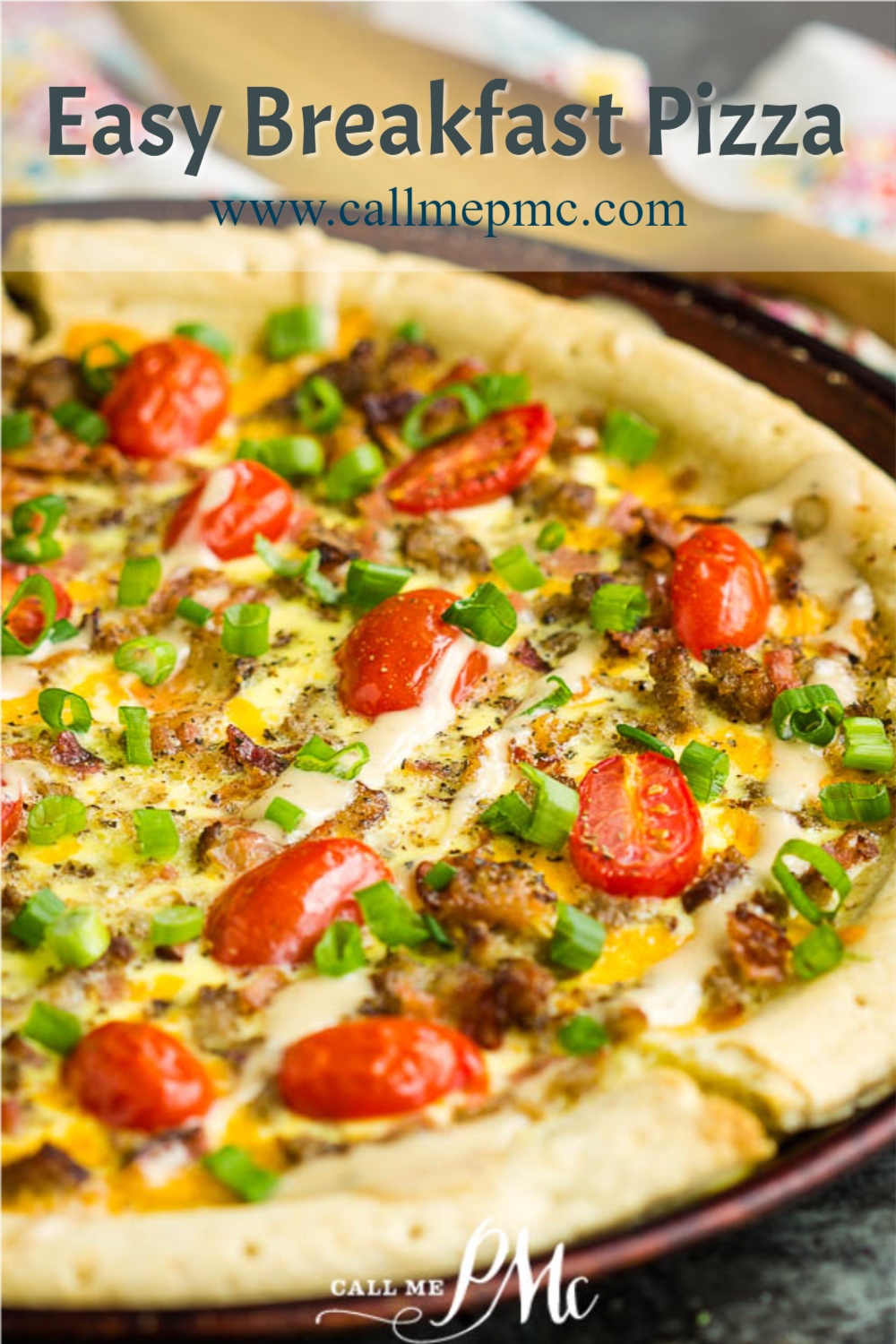 Easy Breakfast Pizza has fluffy eggs, cheese, sausage, ham, bacon on a thick and chewy crust! Sausage Breakfast Pizza with eggs recipe #sausage #bacon #ham #eggs #breakfast #brunch #pizza #breakfastpizza #recipe #callmepmc Easy Breakfast Pizza