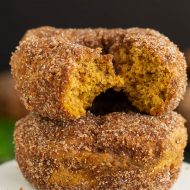 BAKED PUMPKIN DONUTS