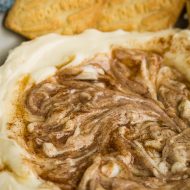 CINNAMON CHEESECAKE DIP {low carb option}