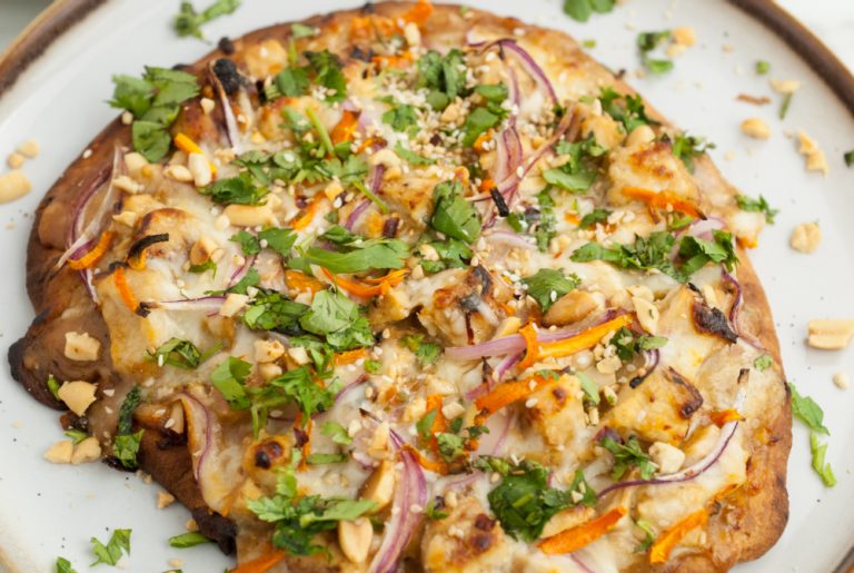 THAI PEANUT CHICKEN FLATBREAD RECIPE