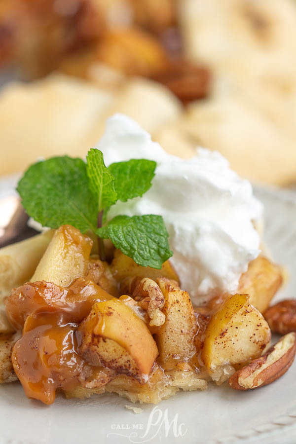 Galette with apples, caramel and pecans