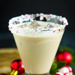 Bailey's Peppermint Martini relax this holiday season with this fun and festive holiday martini recipe.