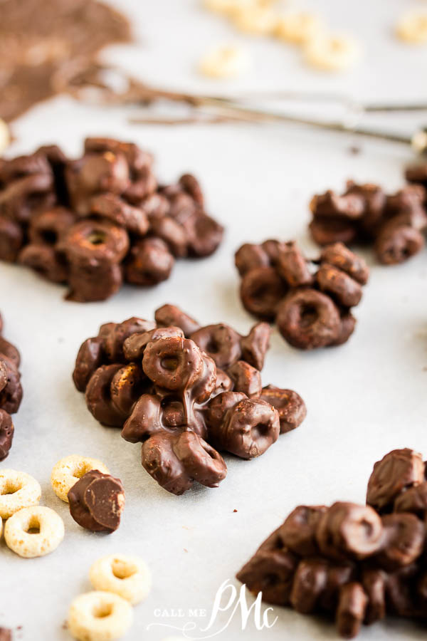 chocolate cheerio clusters