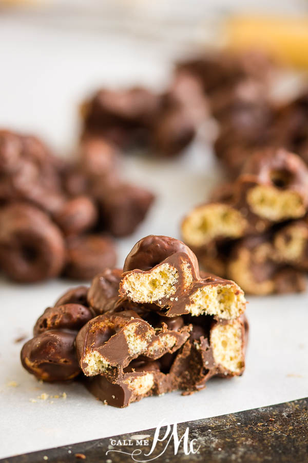 chocolate cheerio clusters