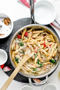 Creamy Pasta with Spinach and Tomatoes