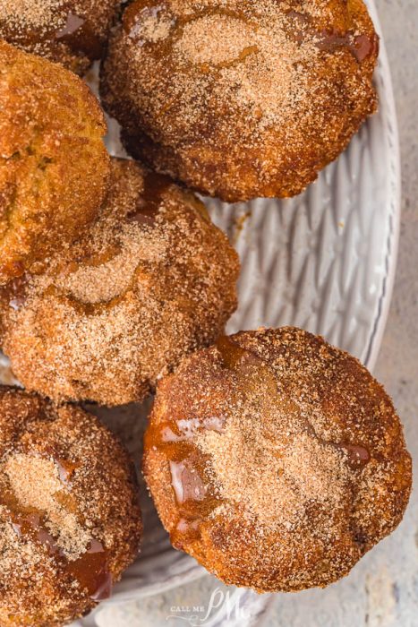 Dulce de Leche Muffins Dulce de Leche Churro Muffins are fast, easy, and tasty. They are crispy & cinnamon-sugary on the outside, light & fluffy on the inside.