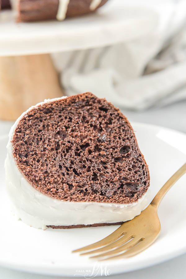 MELTED ICE CREAM BUNDT CAKE