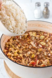 Stovetop Cabbage Roll Soup is comforting, cozy, and packed with wholesome ingredients (that'll fill you up but not out😉). It's hearty yet healthy and is absolutely irresistible on a chilly day!