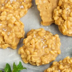 Easy, quick, and addicting, Peanut Butter Rice Krispie Cookies take one pan, 5 ingredients, and less than 15 minutes to make.
