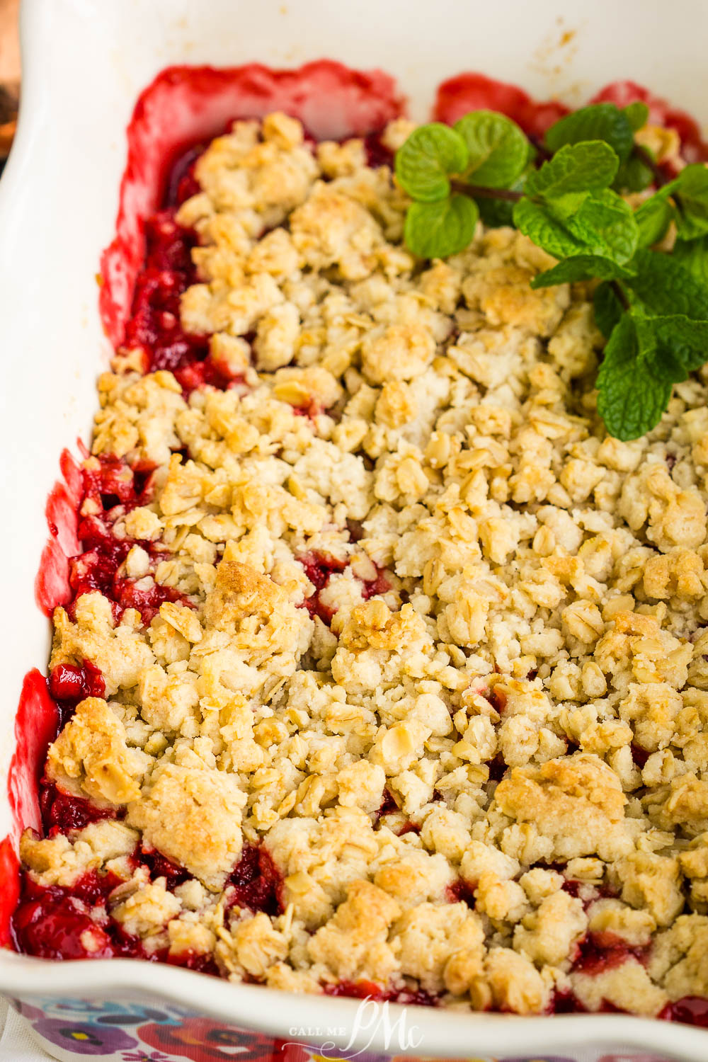 Strawberry Crisp (Crumble) with Oats