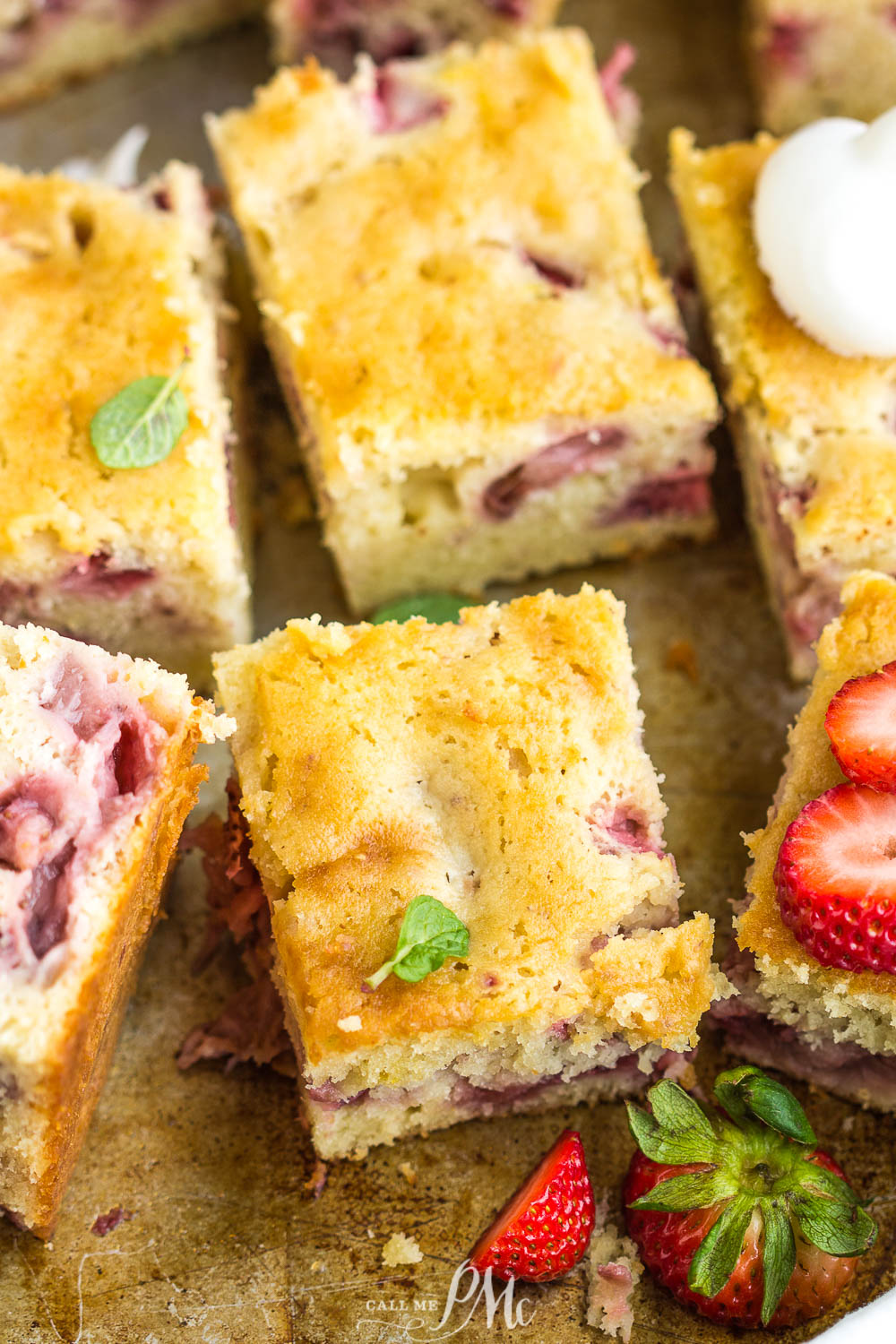 Fresh Strawberry Sheet Cake 