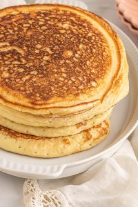 FLUFFIEST HOMEMADE BUTTERMILK PANCAKES