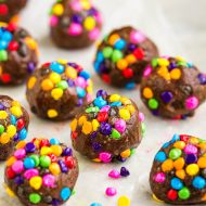 5 MINUTE COSMIC BROWNIE PROTEIN BITES